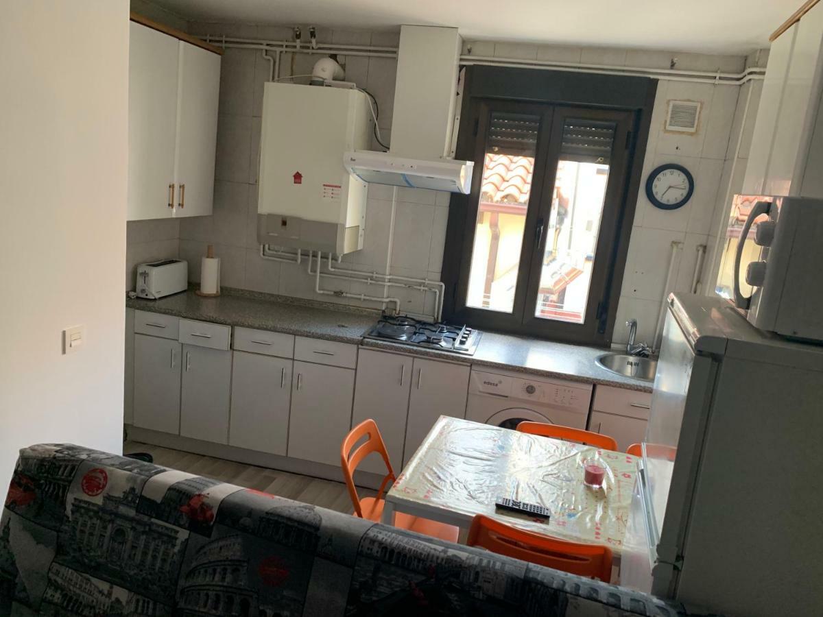 Piso En El Humedo, Al Lado Plaza Mayor León Εξωτερικό φωτογραφία