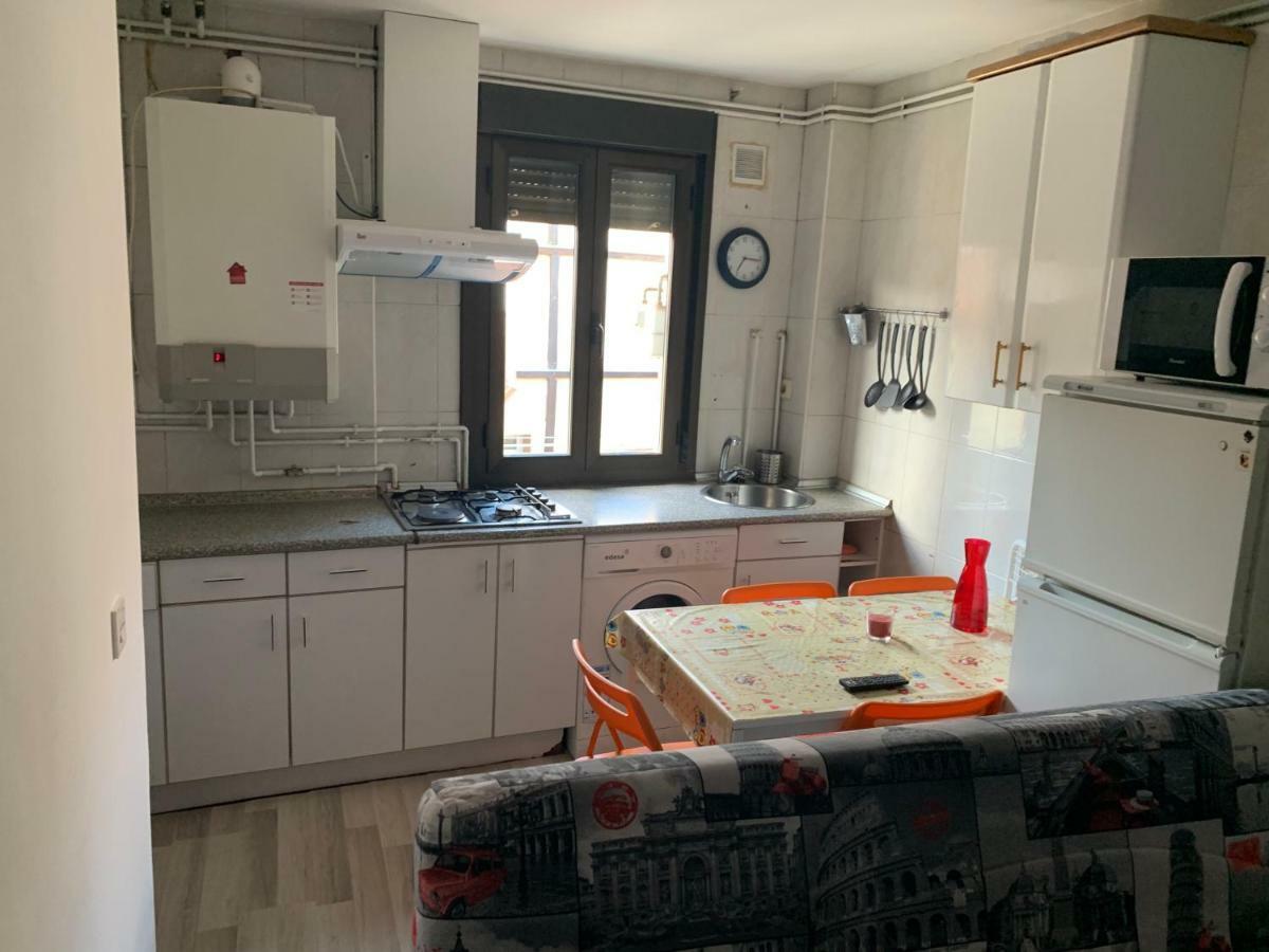 Piso En El Humedo, Al Lado Plaza Mayor León Εξωτερικό φωτογραφία